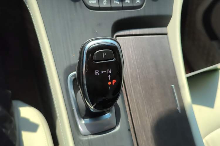Used Buick LaCrosse 2021 Avenir Aivia Flagship Model Gear Lever