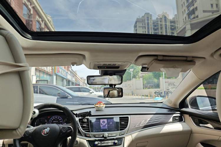 Used Buick LaCrosse 2021 Avenir Aivia Flagship Model Headliner
