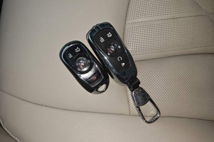 Used Buick LaCrosse 2021 Avenir Avia First-Edition Model Interior 1
