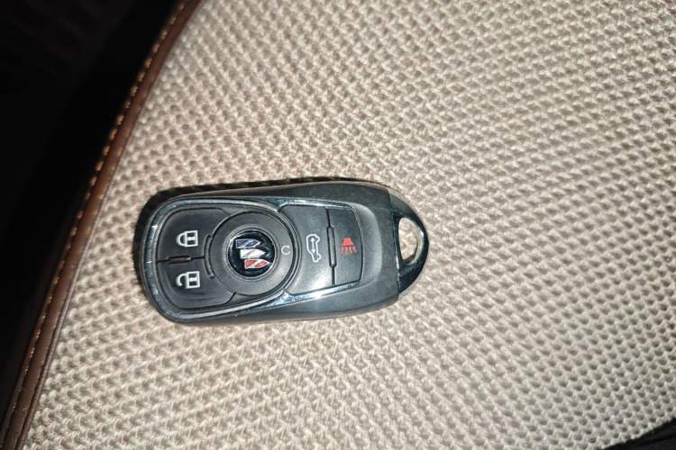 Used Buick LaCrosse 2021 Avenir Avia First-Edition Model Interior 1