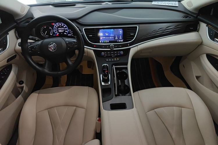 Used Buick LaCrosse 2021 Avenir Avia First-Edition Model Interior 2