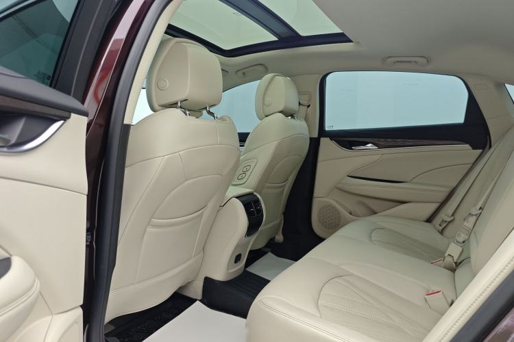 Used Buick LaCrosse 2021 Avenir Avia First-Edition Model Interior 2