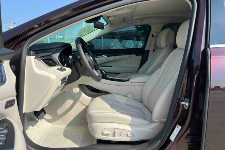 Used Buick LaCrosse 2021 Avenir Avia First-Edition Model Left Front Seat