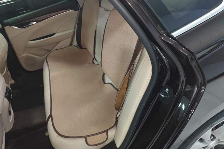 Used Buick LaCrosse 2021 Avenir Avia First-Edition Model Left Rear Seat