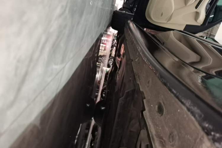 Used Buick LaCrosse 2021 Avenir Avia First-Edition Model Left Side Sill