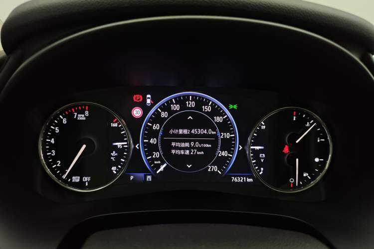 Used Buick LaCrosse 2021 Avenir Aivia Flagship Model Odometer Close Up