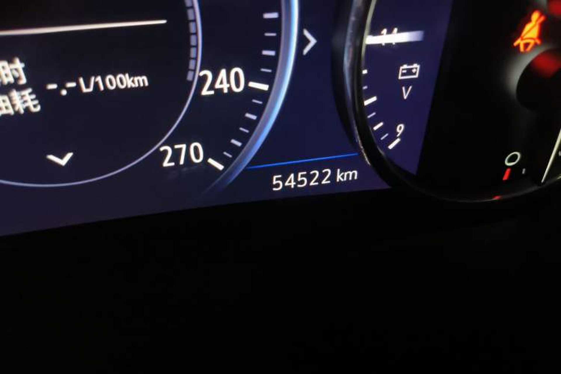 Used Buick LaCrosse 2021 Avenir Aivia Flagship Model Odometer Close Up