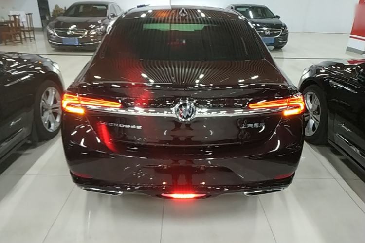 Used Buick LaCrosse 2021 Avenir Avia First-Edition Model Rear