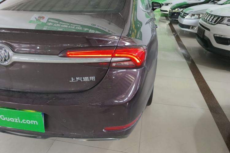 Used Buick LaCrosse 2021 Avenir Avia First-Edition Model Right Rear Taillight