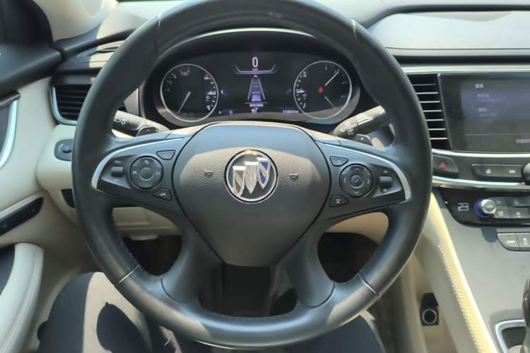Used Buick LaCrosse 2021 Avenir Aivia Flagship Model Steering Wheel