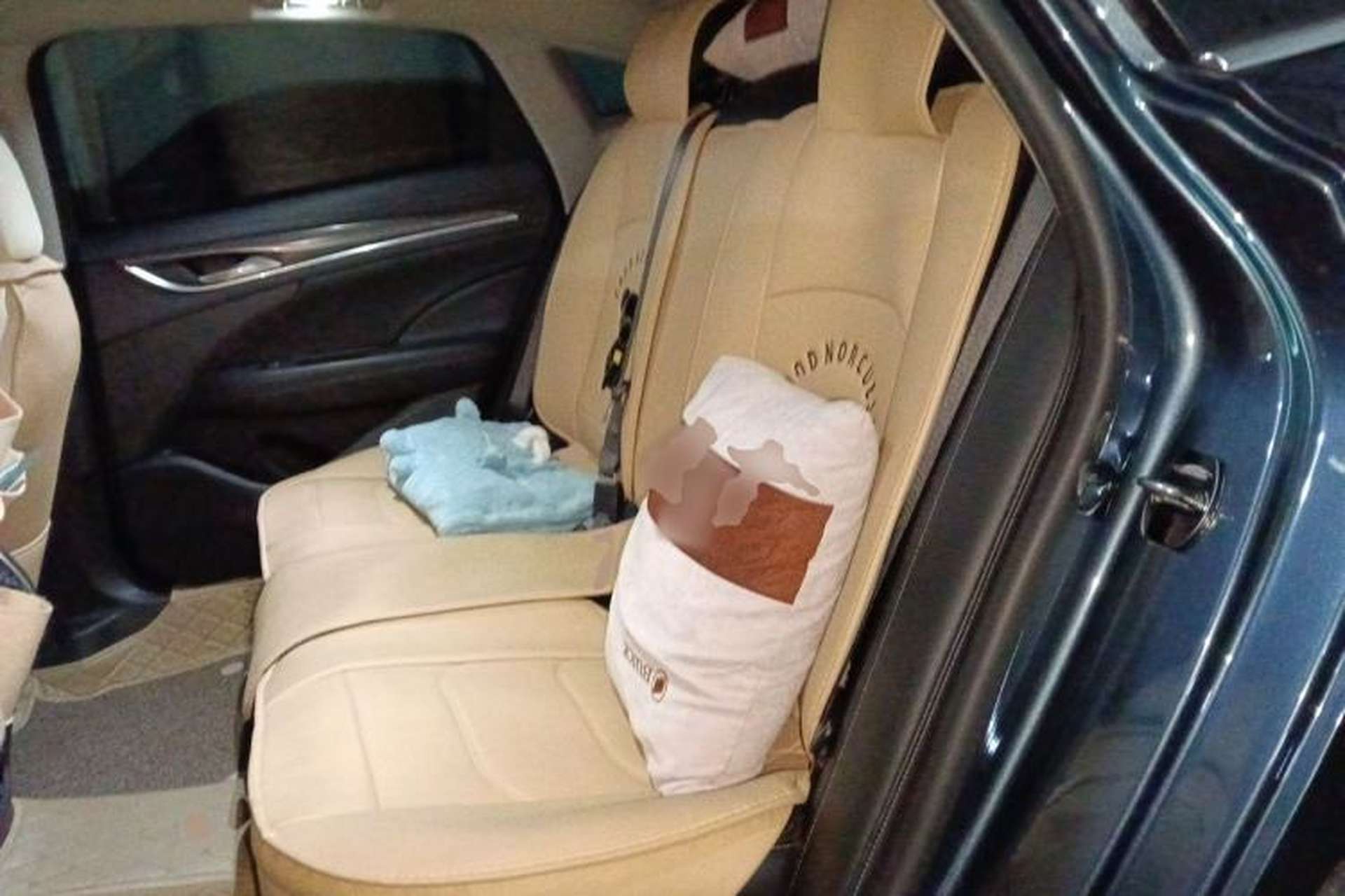 Used Buick LaCrosse 2021 552T Luxury Version Left Rear Seat