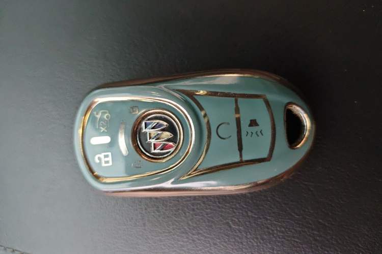 Used Buick LaCrosse 2021 652T Luxury Model Vehicle Key