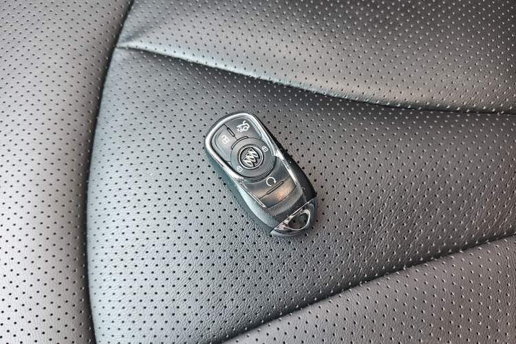 Used Buick LaCrosse 2021 652T Luxury Model Interior 4