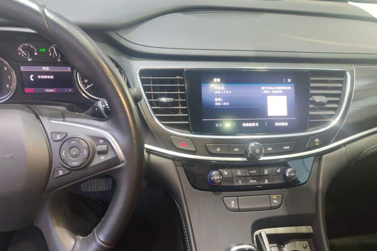 Used Buick LaCrosse 2022 552T Luxury Version Audio And AC Panel