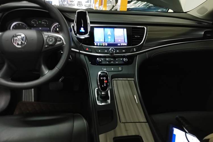Used Buick LaCrosse 2022 652T Luxury Version Audio And AC Panel