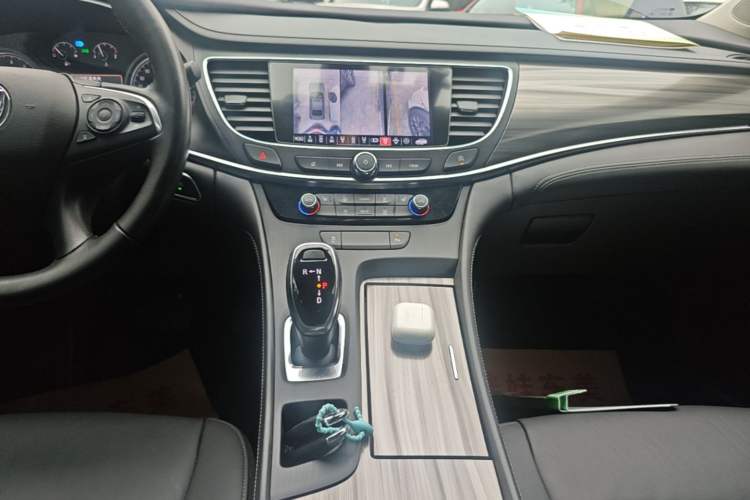 Used Buick LaCrosse 2022 552T Luxury Version Audio And AC Panel