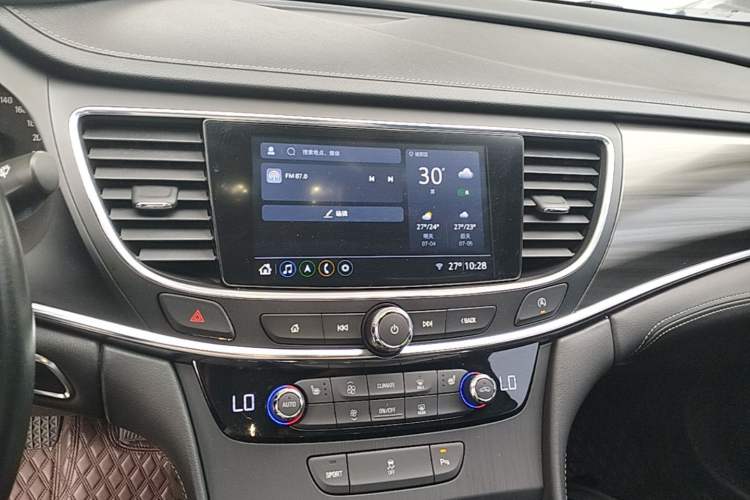 Used Buick LaCrosse 2022 652T Luxury Version Audio And AC Panel