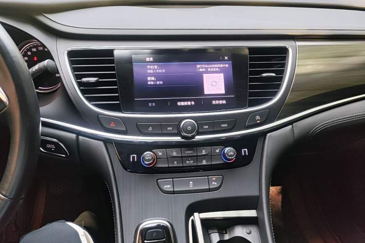 Used Buick LaCrosse 2022 652T Luxury Version Audio And AC Panel