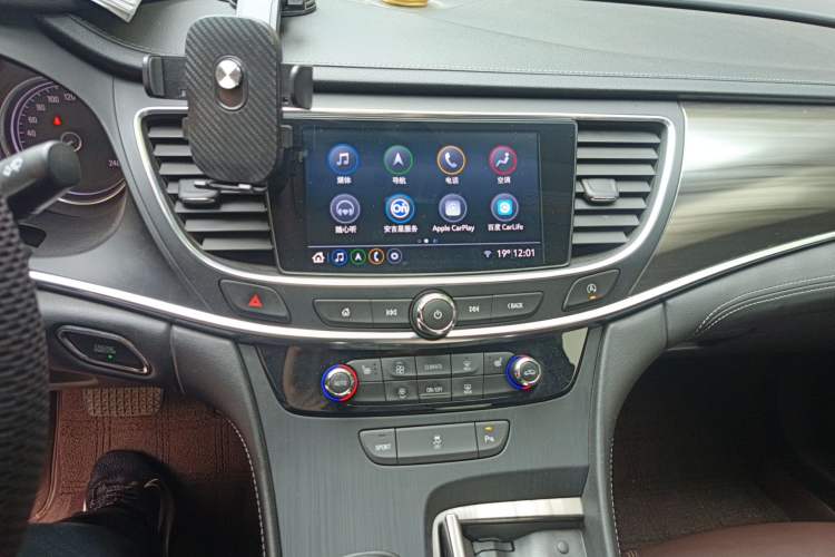 Used Buick LaCrosse 2022 652T Luxury Version Audio And AC Panel