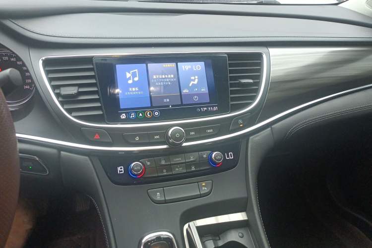 Used Buick LaCrosse 2022 552T Luxury Version Audio And AC Panel