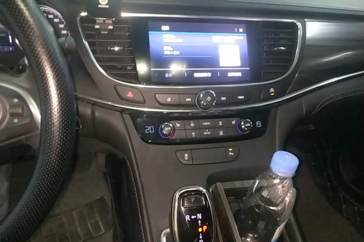 Used Buick LaCrosse 2022 552T Luxury Version Audio And AC Panel