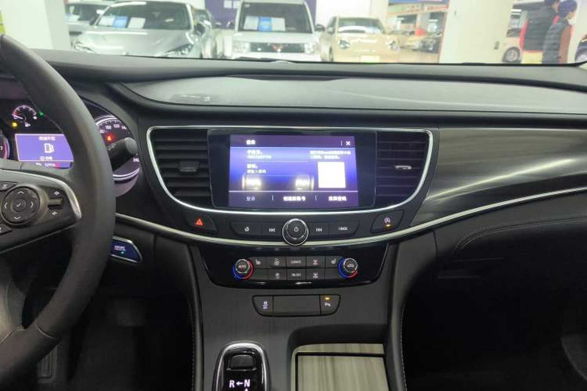 Used Buick LaCrosse 2022 552T Luxury Version Audio And AC Panel