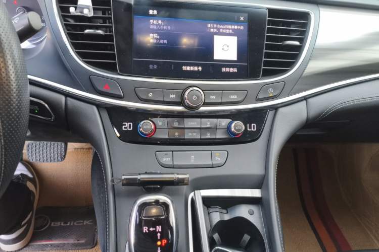 Used Buick LaCrosse 2022 652T Luxury Version Audio And AC Panel