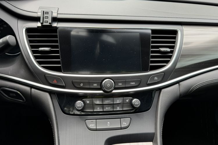 Used Buick LaCrosse 2022 652T Luxury Version Audio And AC Panel