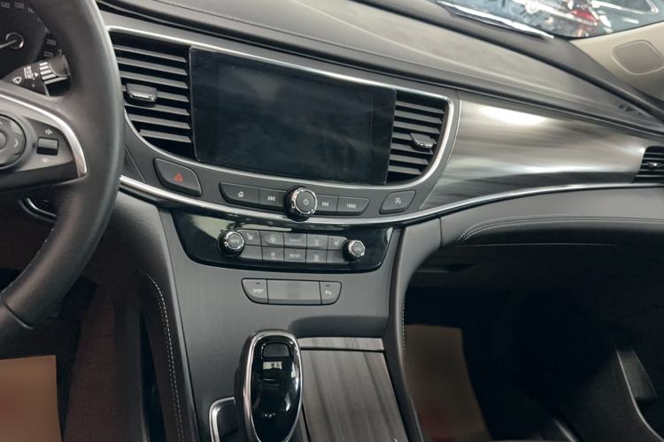 Used Buick LaCrosse 2022 652T Luxury Version Audio And AC Panel