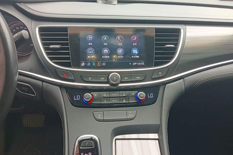 Used Buick LaCrosse 2022 552T Luxury Version Audio And AC Panel