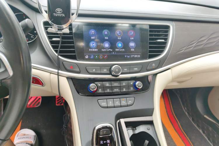 Used Buick LaCrosse 2022 Avenir Avia First Edition Audio And AC Panel