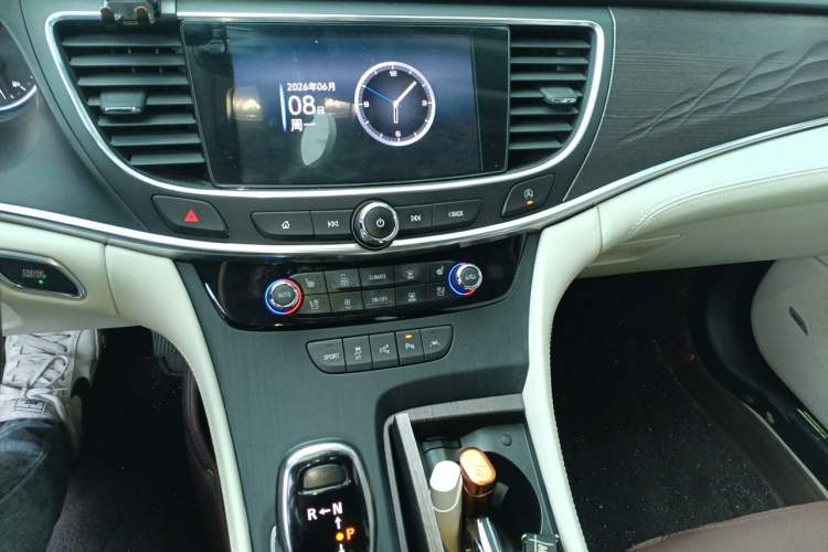 Used Buick LaCrosse 2022 Avenir Avia First Edition Audio And AC Panel
