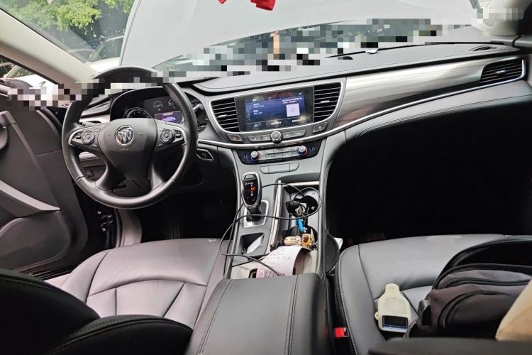 Used Buick LaCrosse 2022 552T Luxury Version Center Console
