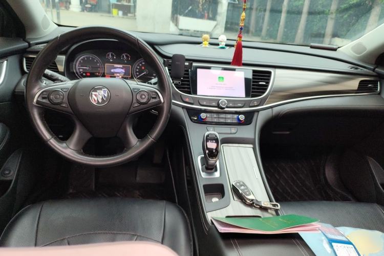 Used Buick LaCrosse 2022 552T Luxury Version Center Console