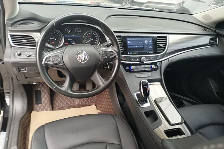 Used Buick LaCrosse 2022 652T Luxury Version Center Console