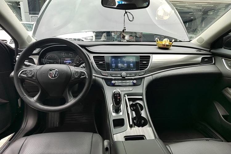 Used Buick LaCrosse 2022 652T Luxury Version Center Console