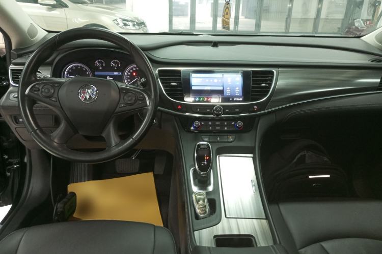 Used Buick LaCrosse 2022 652T Luxury Version Center Console