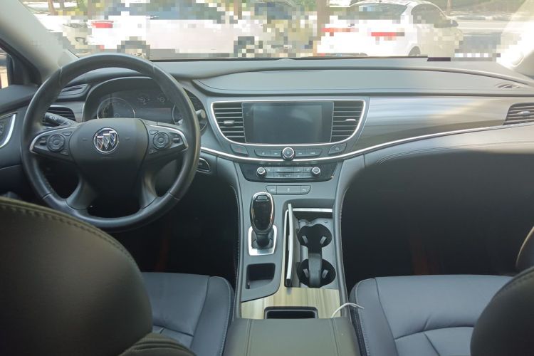 Used Buick LaCrosse 2022 652T Luxury Version Center Console