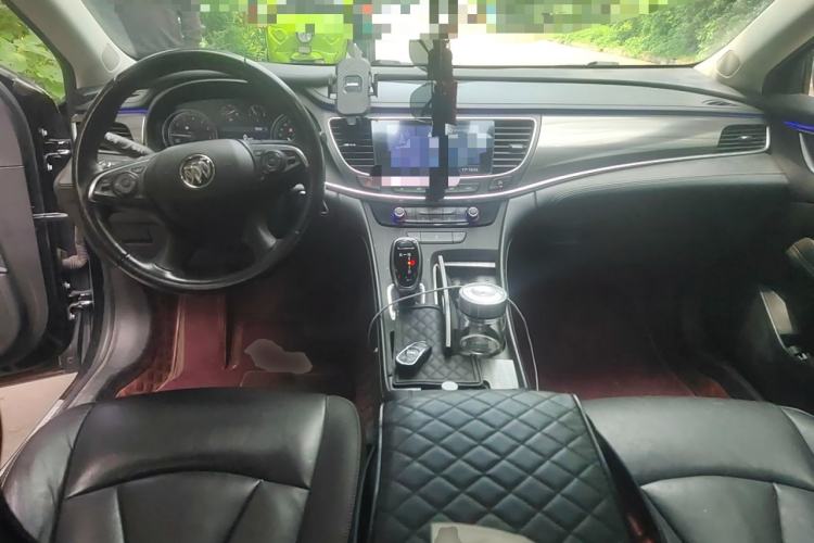 Used Buick LaCrosse 2022 652T Luxury Version Center Console