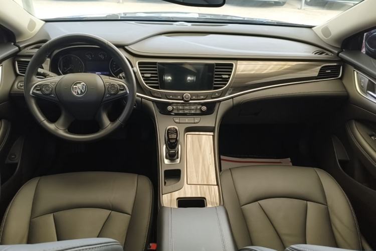 Used Buick LaCrosse 2022 652T Luxury Version Center Console