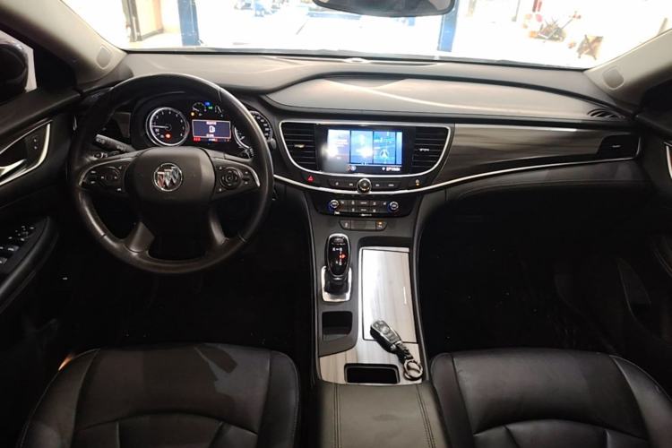 Used Buick LaCrosse 2022 552T Luxury Version Center Console