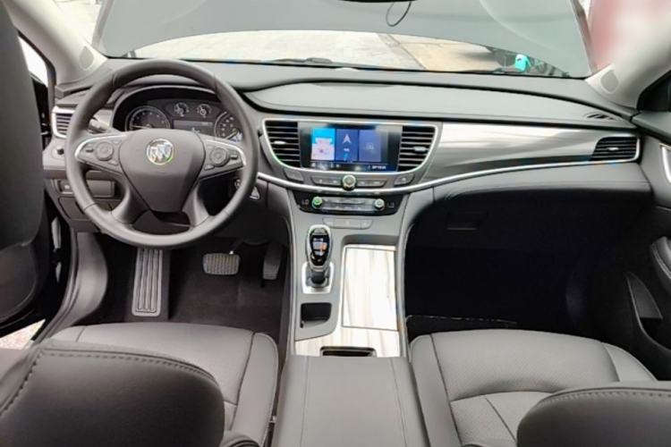 Used Buick LaCrosse 2022 652T Luxury Version Center Console