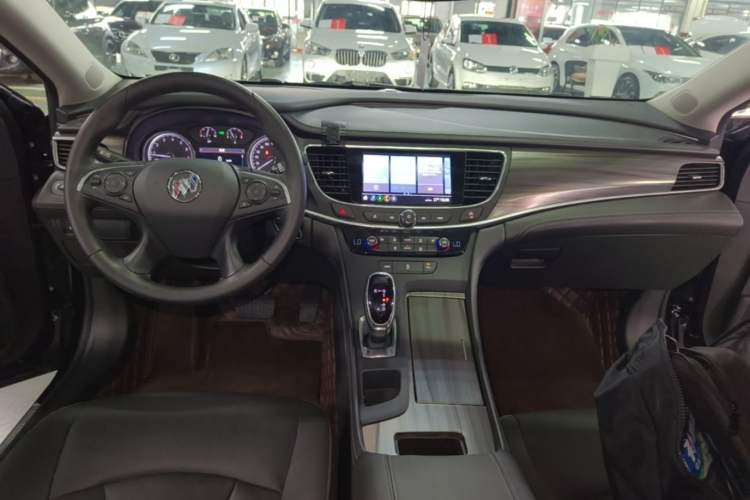 Used Buick LaCrosse 2022 652T Luxury Version Center Console