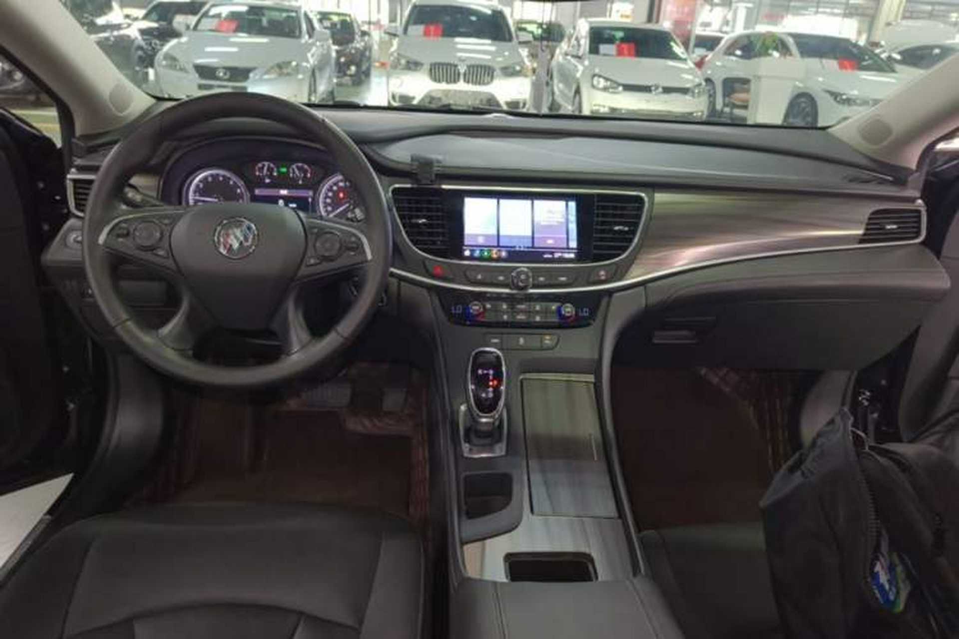 Used Buick LaCrosse 2022 652T Luxury Version Center Console