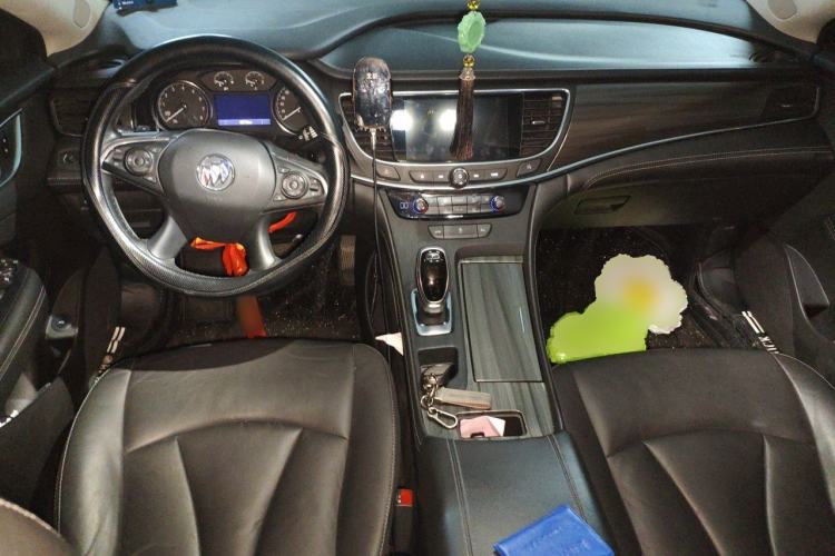 Used Buick LaCrosse 2022 652T Luxury Version Center Console