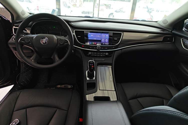 Used Buick LaCrosse 2022 552T Luxury Version Center Console
