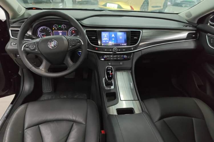 Used Buick LaCrosse 2022 552T Luxury Version Center Console
