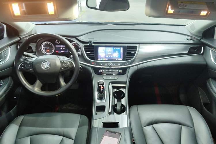Used Buick LaCrosse 2022 652T Luxury Version Center Console