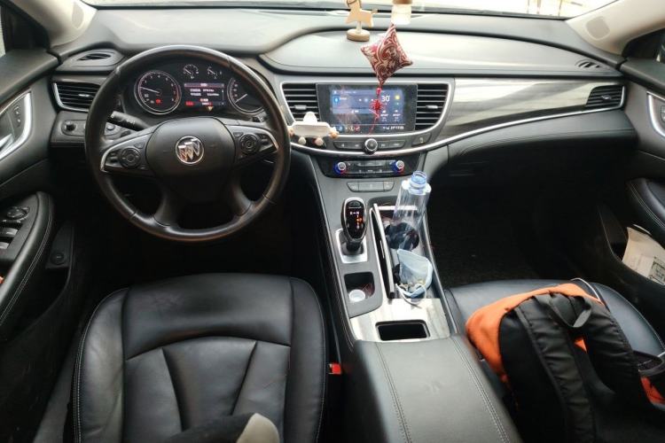 Used Buick LaCrosse 2022 652T Luxury Version Center Console