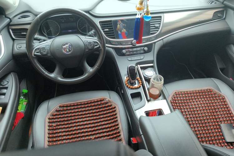 Used Buick LaCrosse 2022 652T Luxury Version Center Console